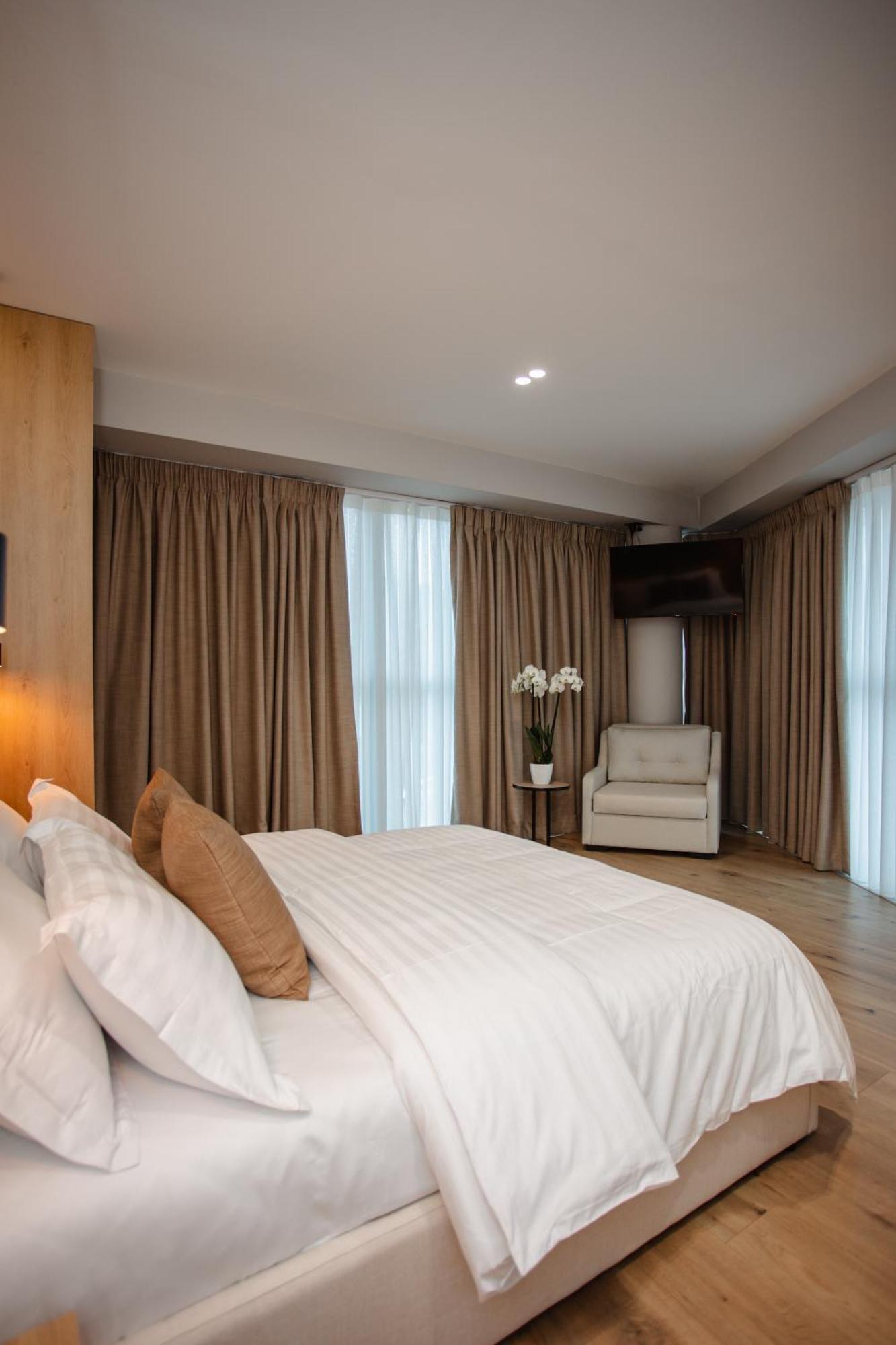 Oro Inn Hotel Szkodra Zewnętrze zdjęcie